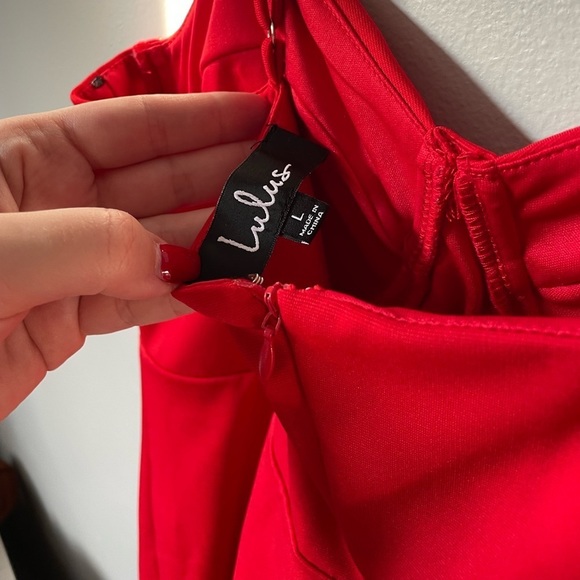 𝅺RED Dress - Picture 4 of 6